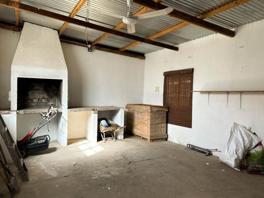 3 Bedroom Property for Sale in Upington Rural Northern Cape